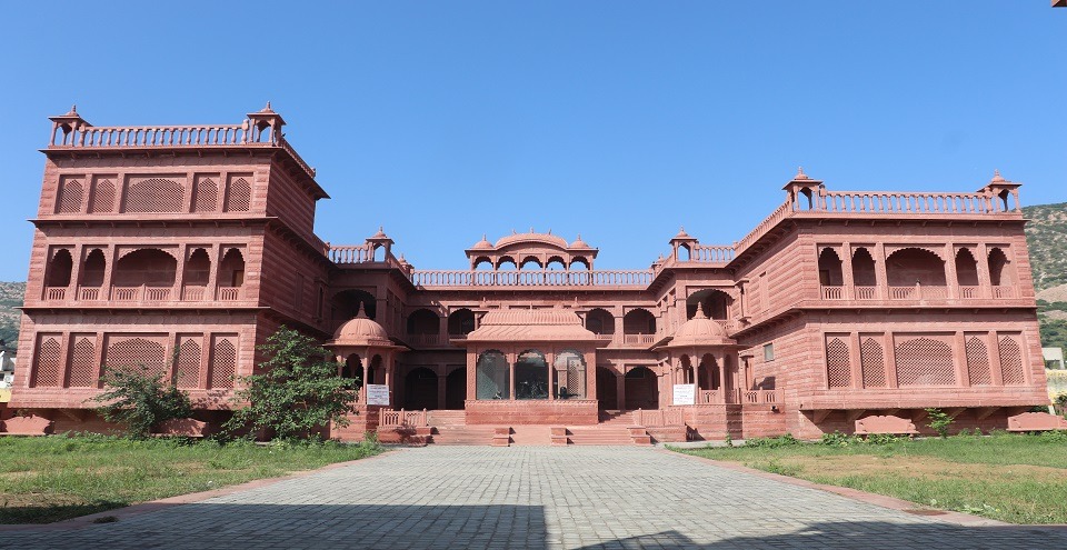 Historic City Palace & Vinay Vilas Mahal, Alwar